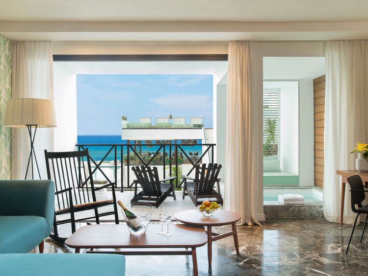 Ocean View Luxury Suite
