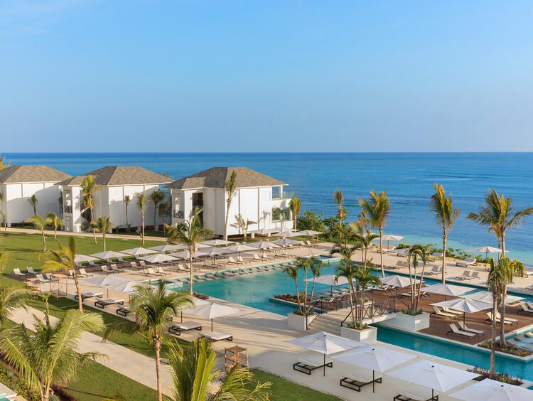 Luxury Resort with Beach Houses