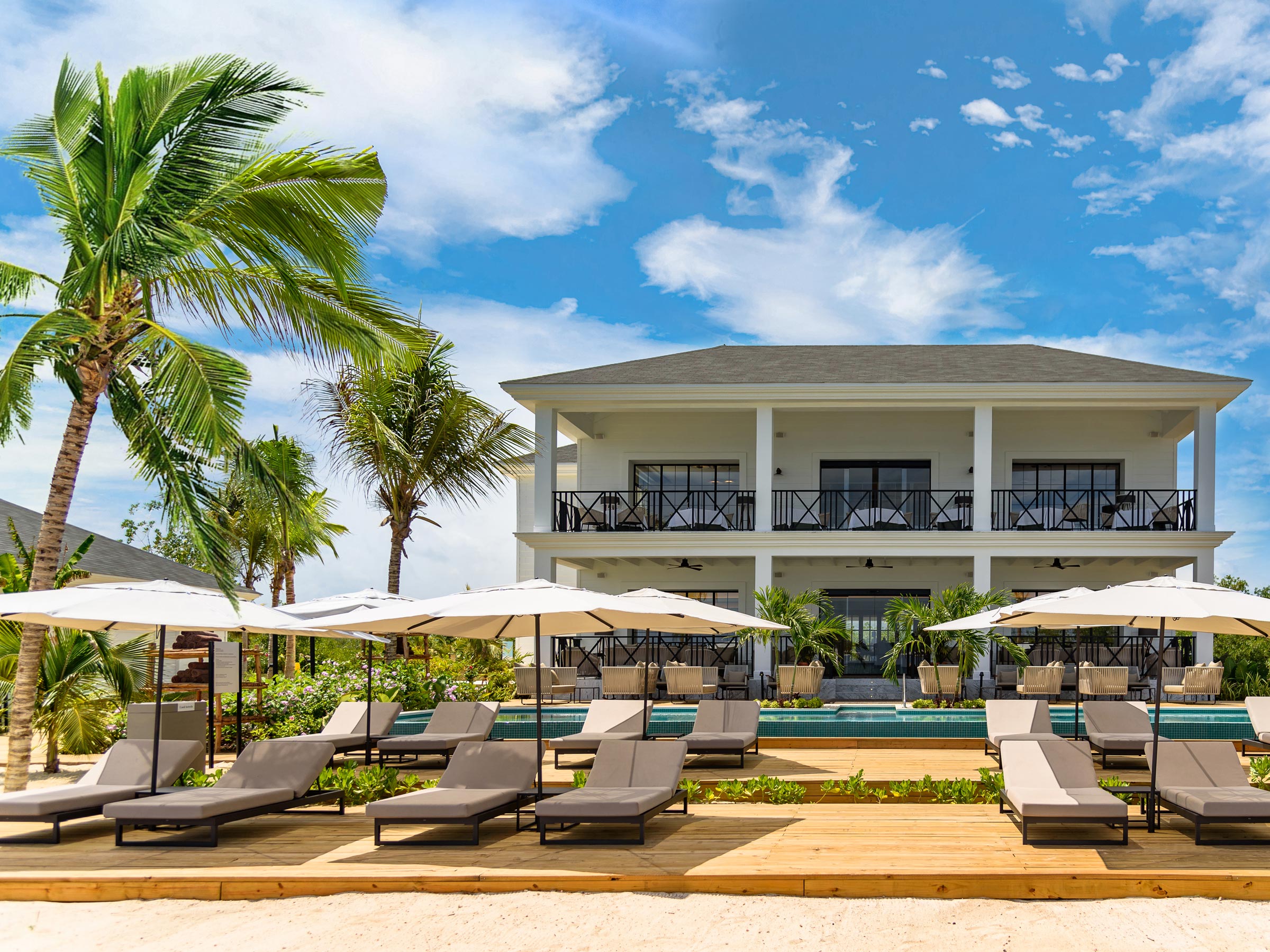 Beachfront Club Lounge at Excellence Oyster Bay